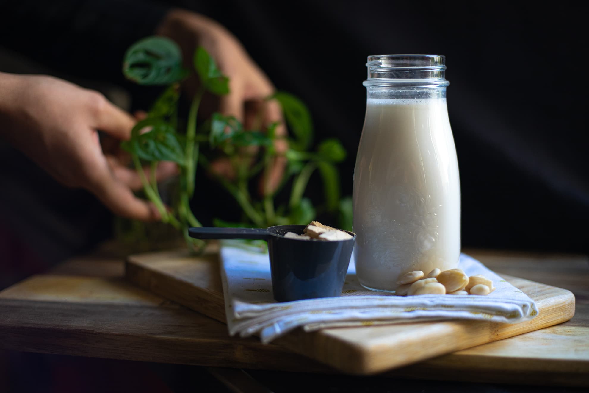  How to make homemade almond milk - Hazlo Vegan