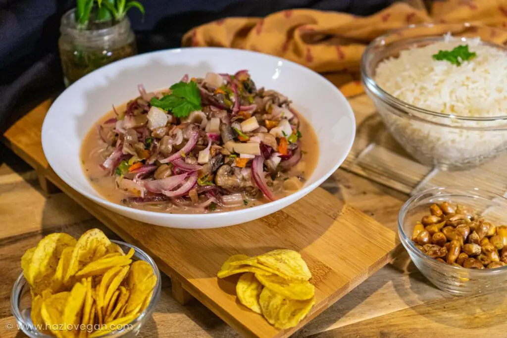 Ceviche vegano con arroz y chips de plátano - Hazlo Vegan