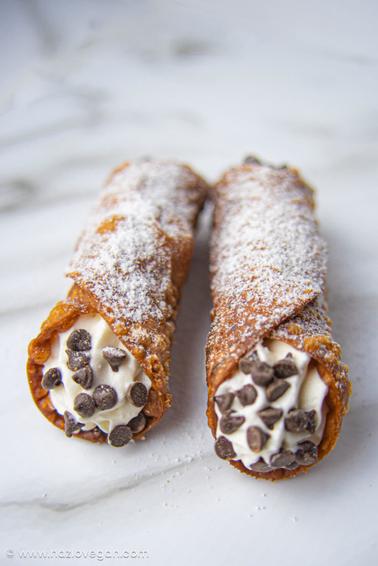 Cannoli siciliani vegani