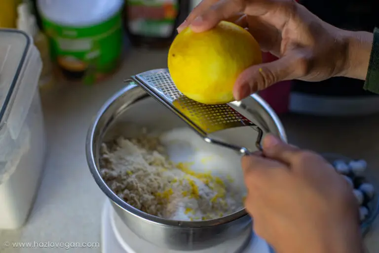 Ralladura de limón para los pancakes veganos proteicos de arándano - Hazlo Vegan